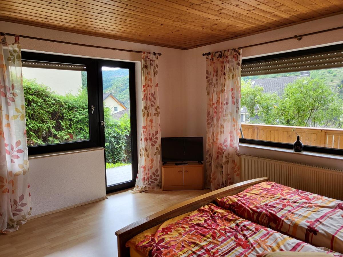 Ferienwohnung Zum Rheinblick Kestert エクステリア 写真